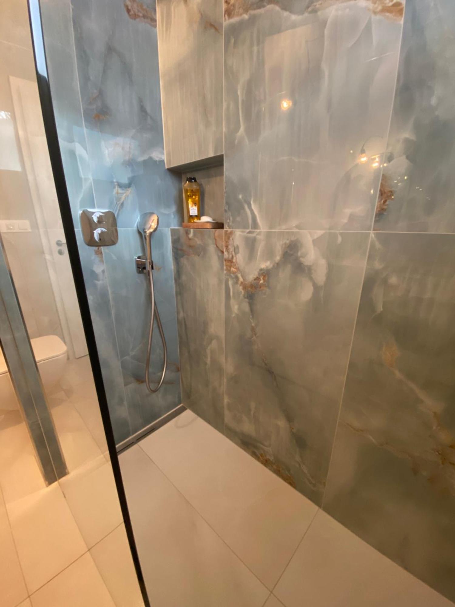 Apartman S Terasou, V Novostavbe Прага Екстериор снимка